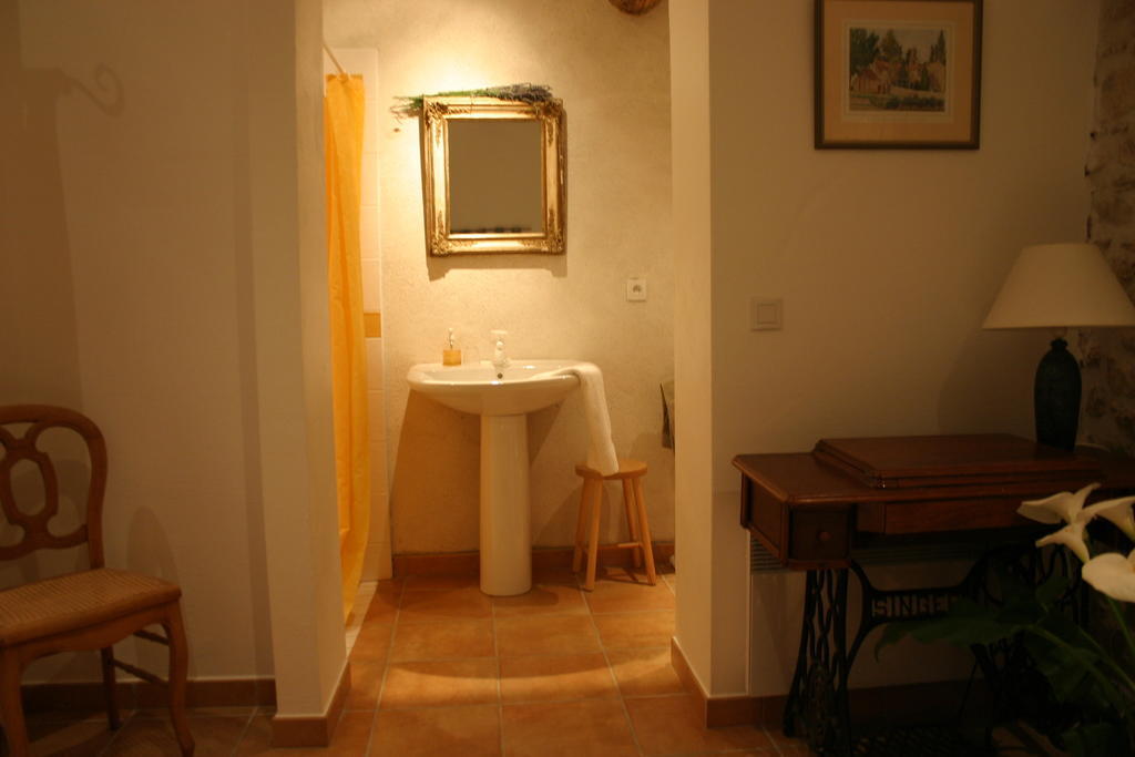 Gite Le Gre Chantemerle-les-Grignan Ruang foto